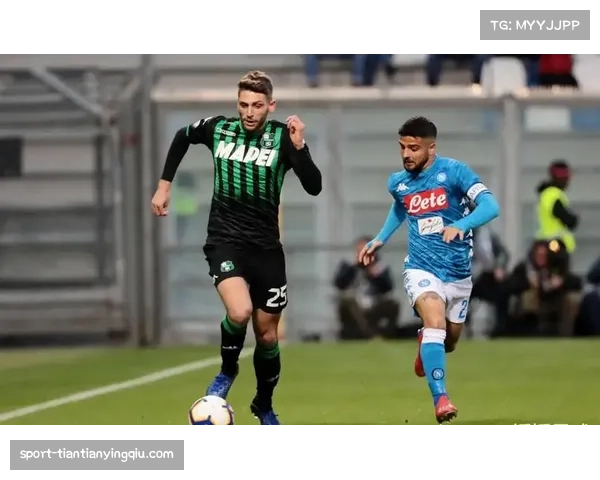 特写：伤停18个月后，萨索洛边锋替补登场收获掌声